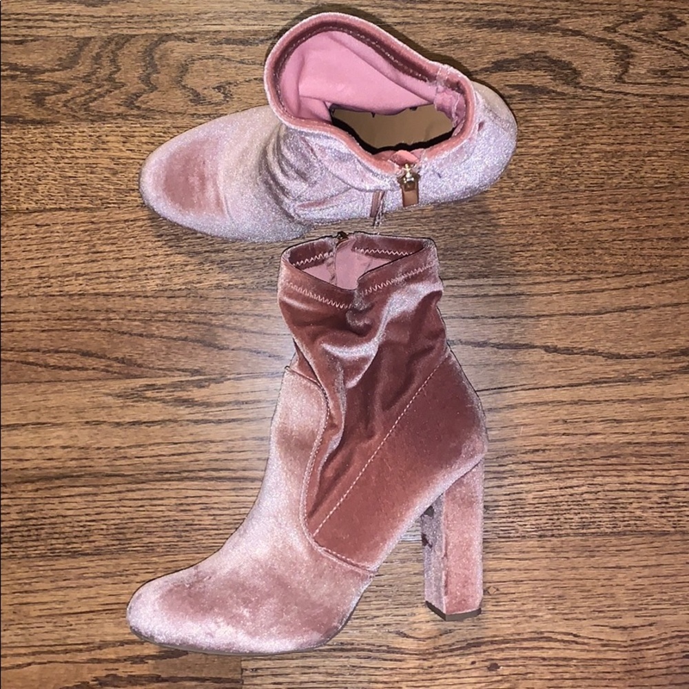 PINK SUEDE HEELED BOOTS